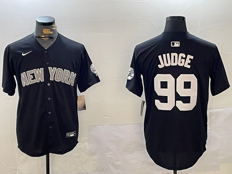 Men's New York Yankees Aaron Judge #99 Black Game jersey