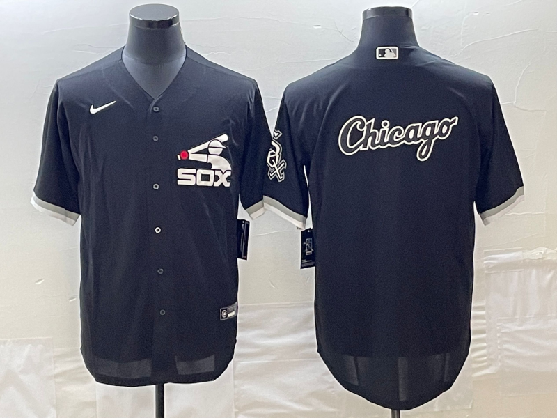 Men's Chicago White Sox Black Replica Game jersey