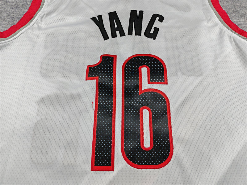Men's Portland Trail Blazers Yang Hansen #16 White Swingman Player Jersey - Association Edition