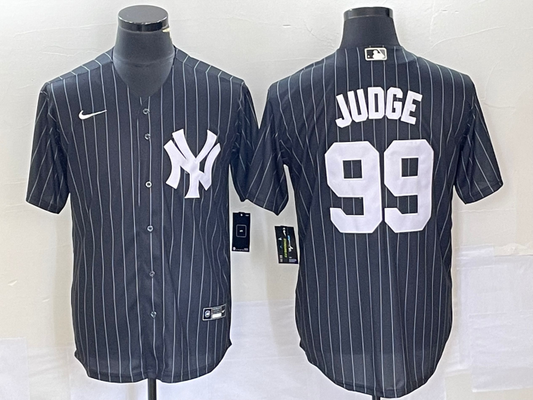 Men's New York Yankees Aaron Judge #99 Black Replica Player jersey