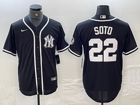 Men's New York Yankees Juan Soto #22 Black Limited jersey