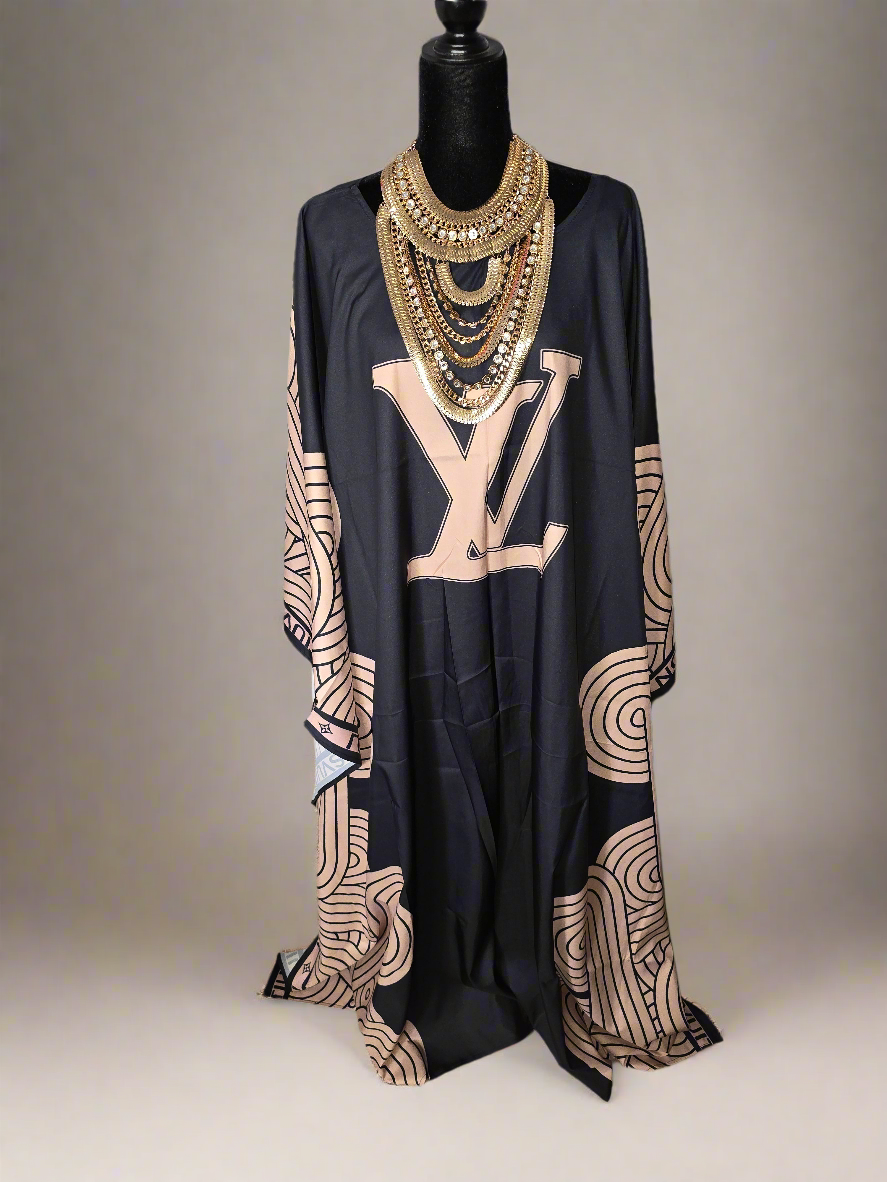 Pancho: Effortless Style and Warmth in Every Wear