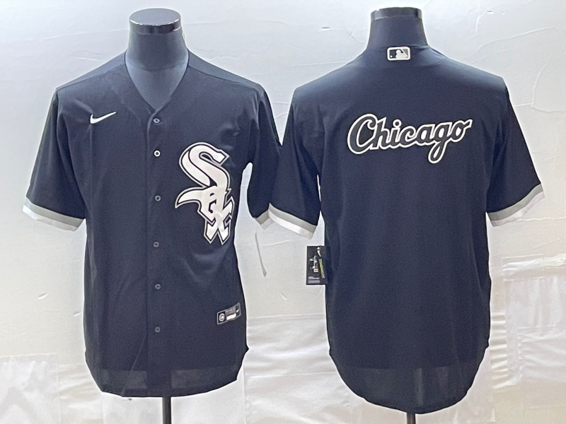 Men's Chicago White Sox Black Alternate Replica Game jersey